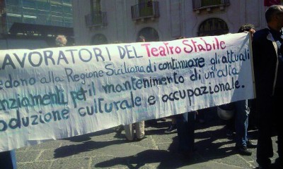 La manifestazione in favore dello Stabile