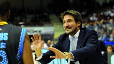 L'allenatore Gianmarco Pozzecco (Orlandina Basket)