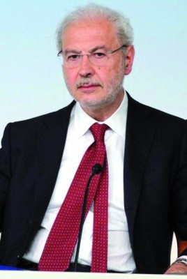 Il ministro Carlo Trigilia