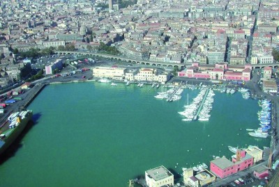 Una veduta del Porto di Catania